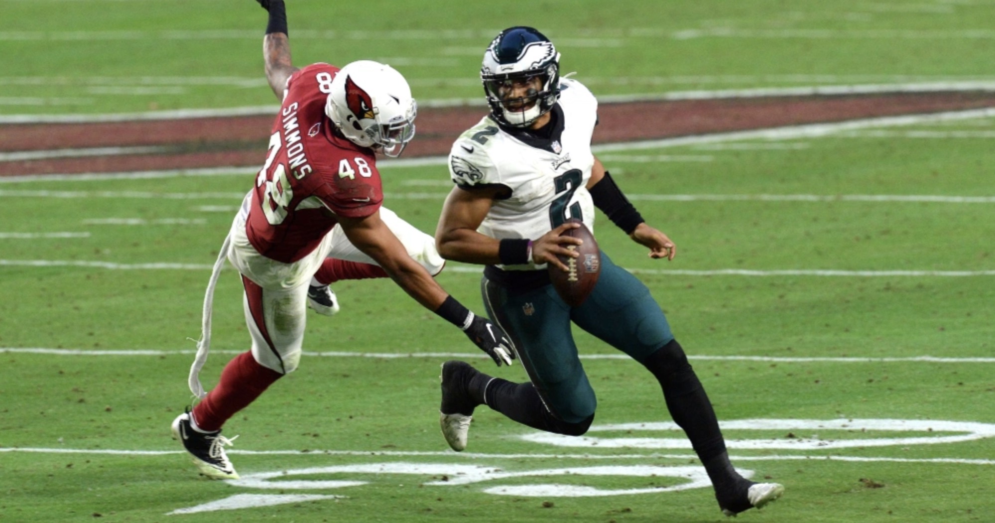 Jalen Hurts scrambling